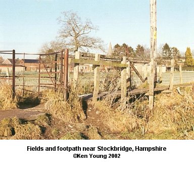 Fields and footpaths near Stockbridge, Hampshire, England. There are no links to or from this image. &copy;2002 - Ken Young