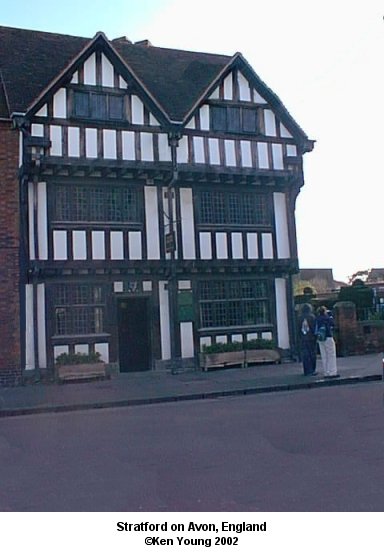 Sheakespere museum Stratford on Avon. There are no links to or from this image. &copy;2002 - Ken Young