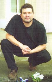 A photo of me taken in Manchester in March 2000 There are no links to or from this image. ©2002 - Ken Young